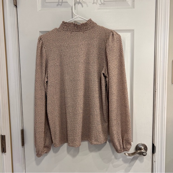 LOFT Blush Polka Dot‎ Ruffle Blouse - Picture 2 of 4